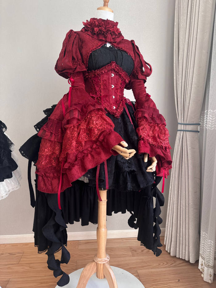 Smoothy Caliburn Gothic Lolita Dress Full Set