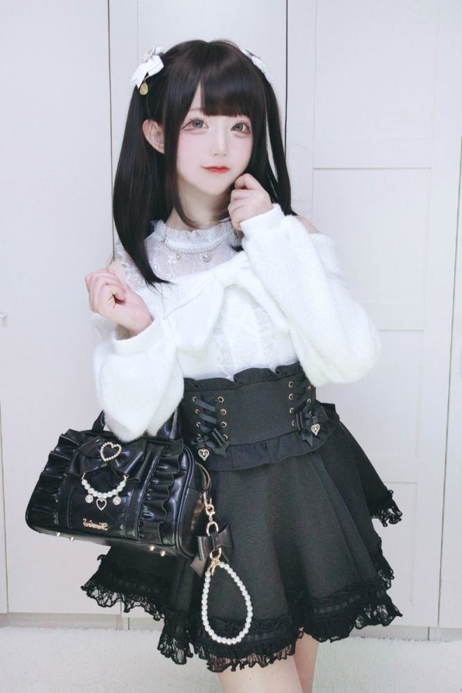 Shirohato Bowknot Lace Patchwork Jirai Kei Long Sleeve Top