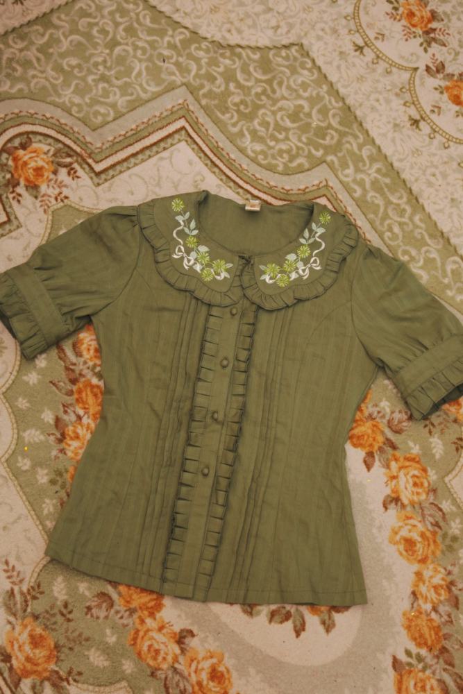 Strawberry Witch Young Girl Nelly 2.0 Lolita Embroidery Blouse 5 Colors