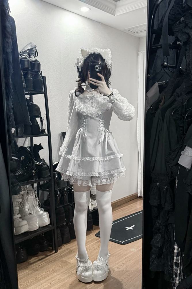 Shirohato Lace Bib Collar Jirai Kei Dress and Shorts
