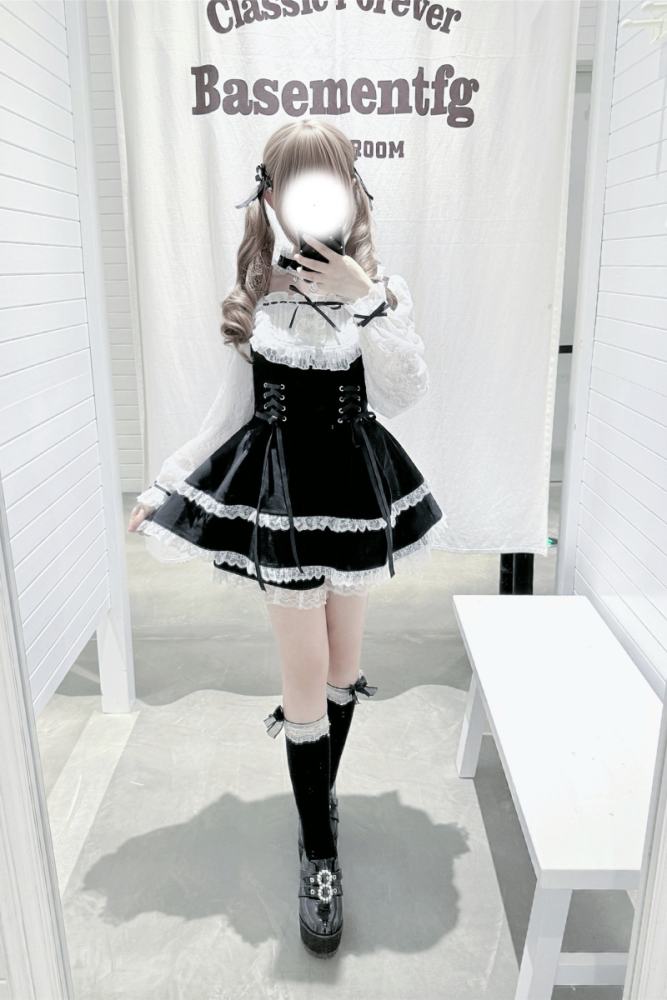Shirohato Lace Bib Collar Jirai Kei Dress and Shorts