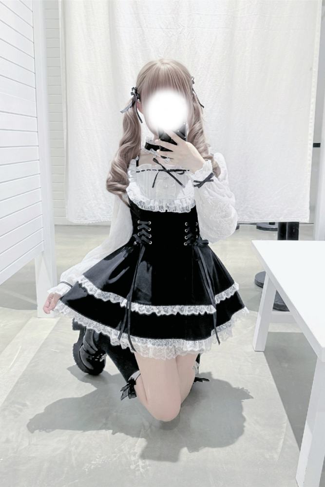 Shirohato Lace Bib Collar Jirai Kei Dress and Shorts