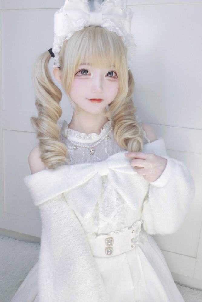 Shirohato Bowknot Lace Patchwork Jirai Kei Long Sleeve Top