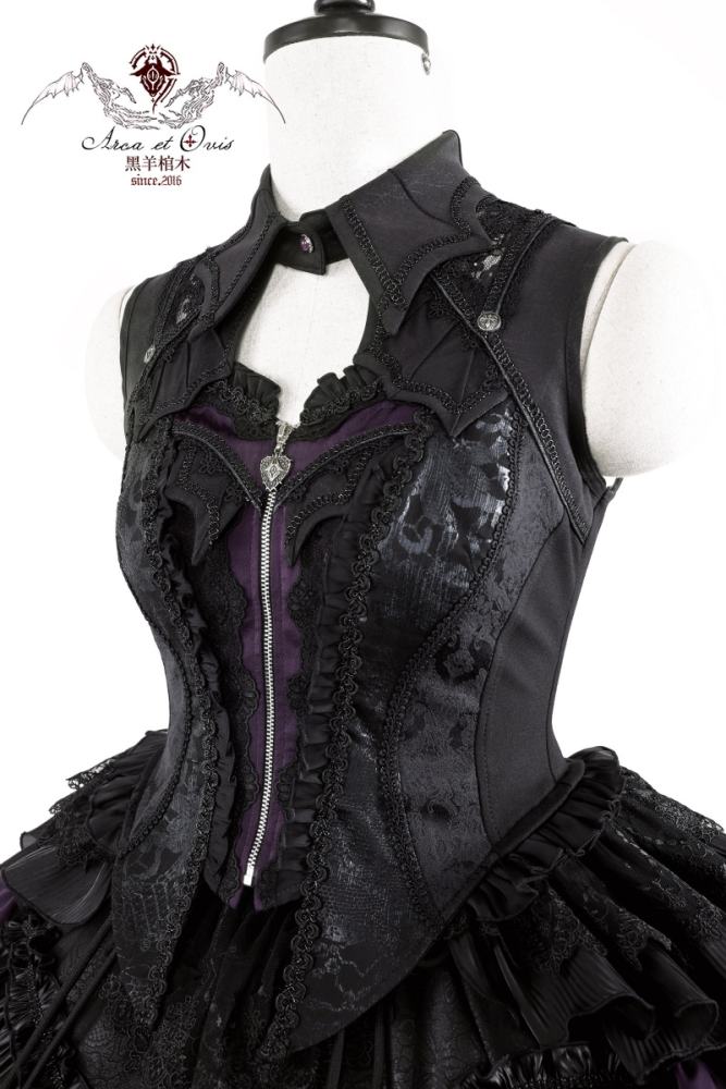 Arca Et Ovis ~The Little Demon~ Gothic Lolita Vest and Skirt Tailing and Bonnet