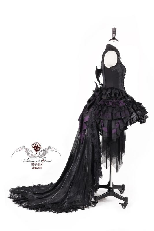 Arca Et Ovis ~The Little Demon~ Gothic Lolita Vest and Skirt Tailing and Bonnet