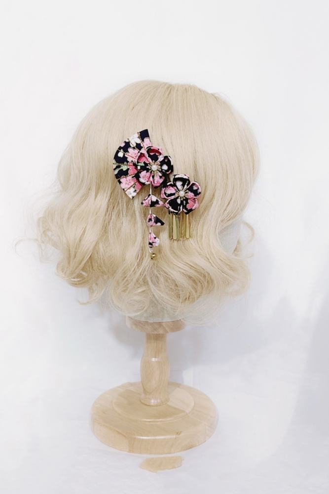 Lianzicao Japanese Cherry Blossom Black Pink Hairpin Lolita Side Clip