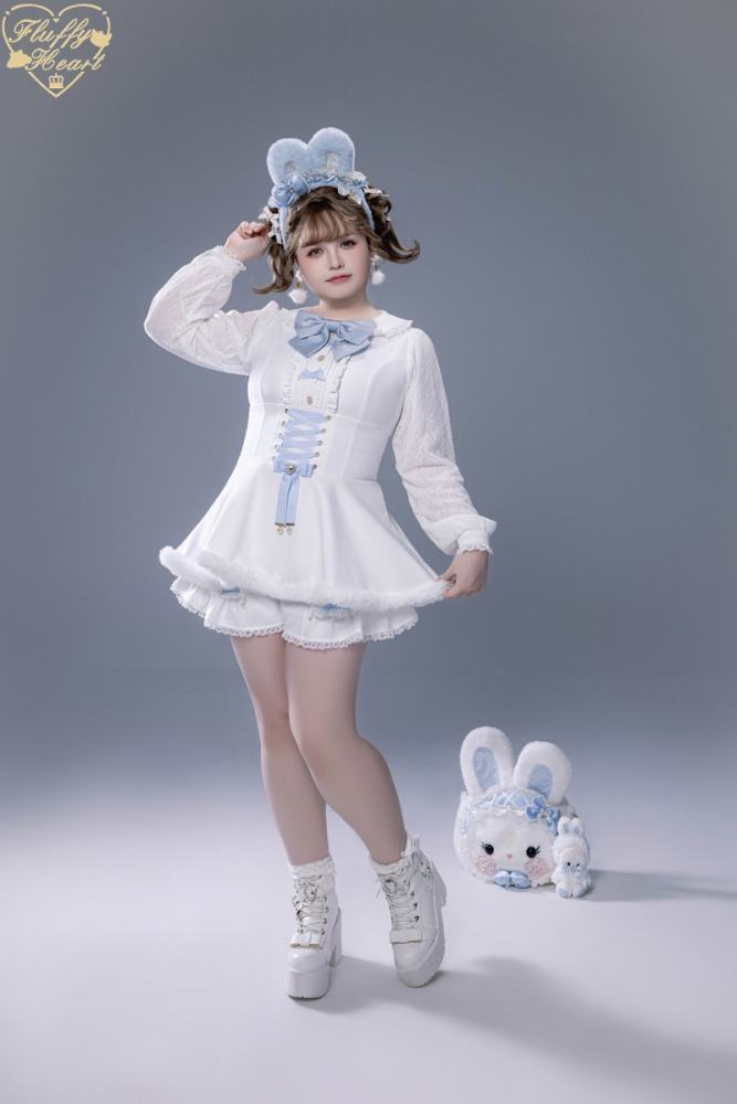 Fluffy Heart X Momo Kawai Jirai Kei Dress Shorts Cape and Brooch