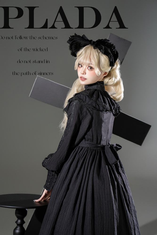 Quiet Place Kuro Shiro Lolita Gothic One Piece Dress