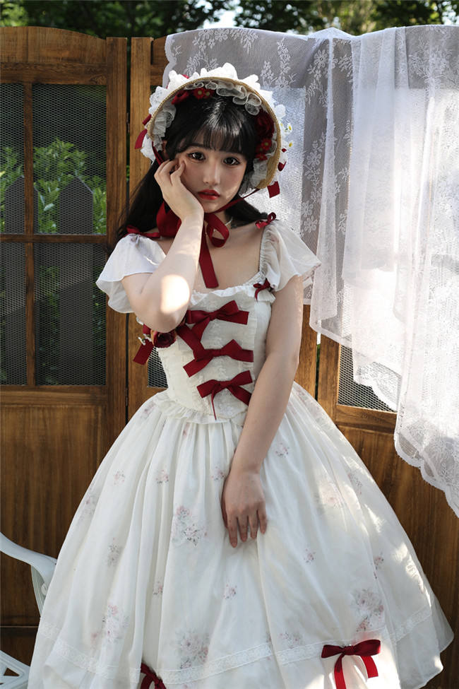 Little Rose Plus Size Lolita Dress and Hat