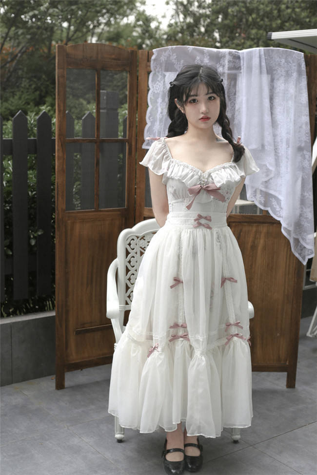 Little Rose Plus Size Lolita Dress and Hat