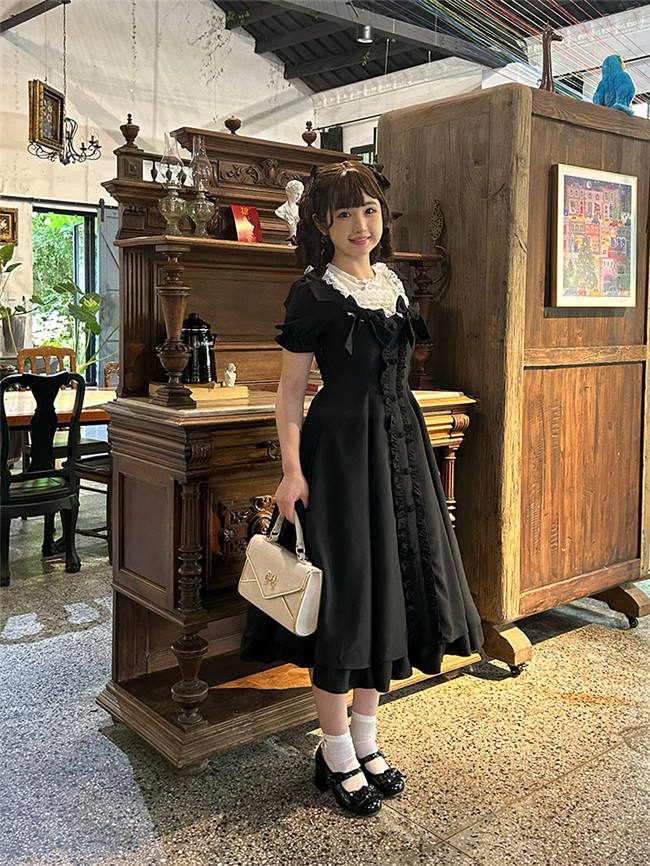 Annie Gift Plus Size Lolita Dress, Side Clip and Choker