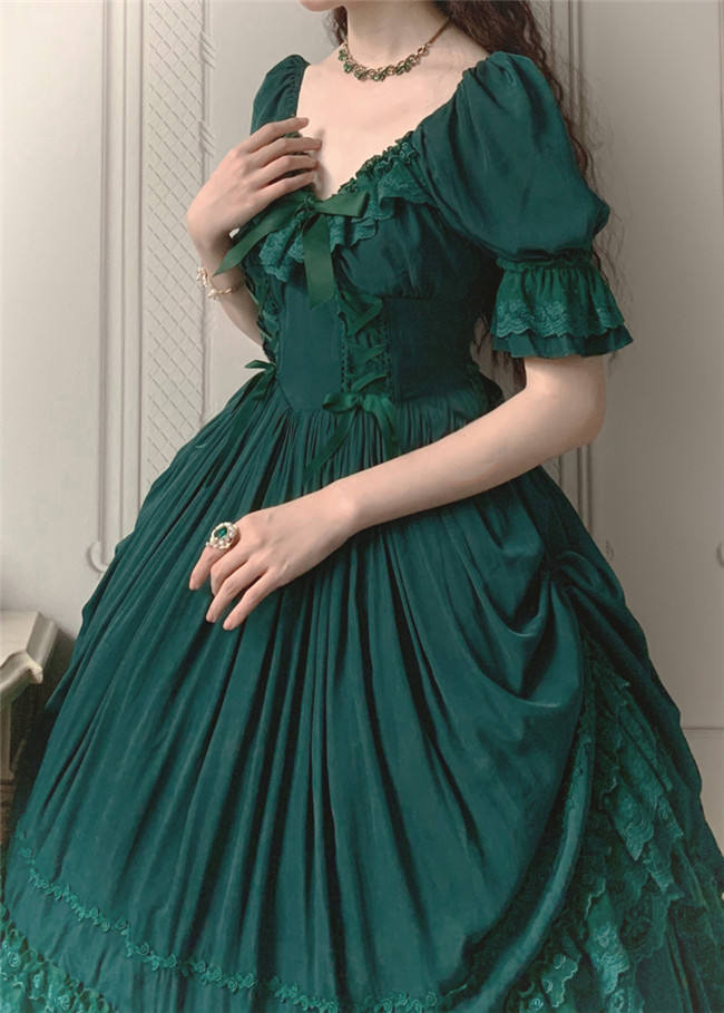The Kiss of Nyx Vintage Classic Lolita Dress