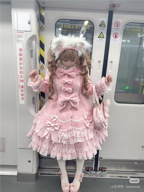 White Bird Pearls Bowknots Sweet Lolita Coat