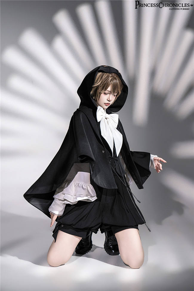Princess Chronicles Black Rabbits Ouji Fashion Vest, Cape and Short Pants