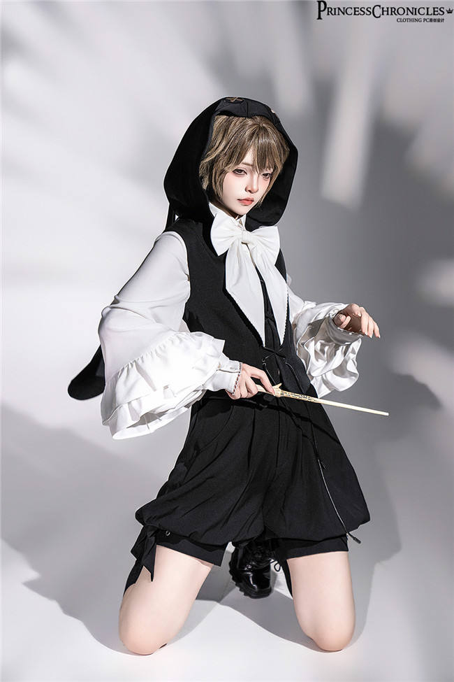 Princess Chronicles Black Rabbits Ouji Fashion Vest, Cape and Short Pants