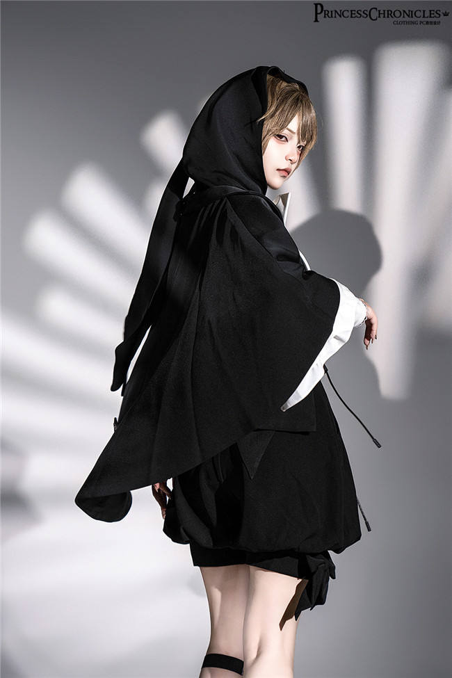 Princess Chronicles Black Rabbits Ouji Fashion Vest, Cape and Short Pants