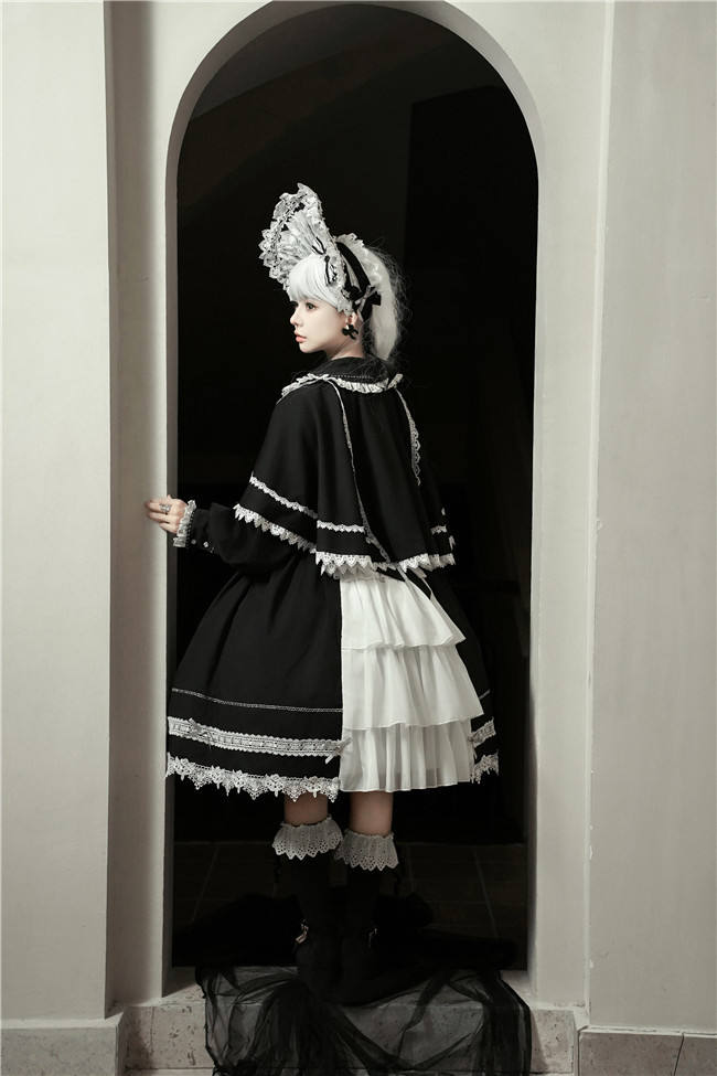 Flower Banquet Humanoid Night Doll Lolita Dress and Cape