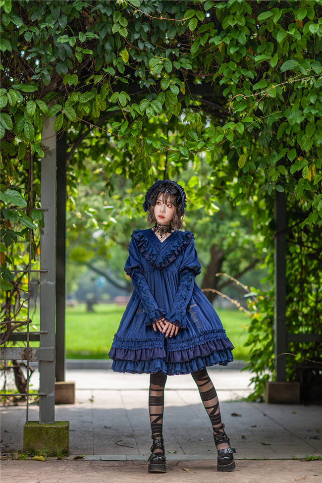 Infanta Holy Fruit Estate Embroidery Lolita Dress