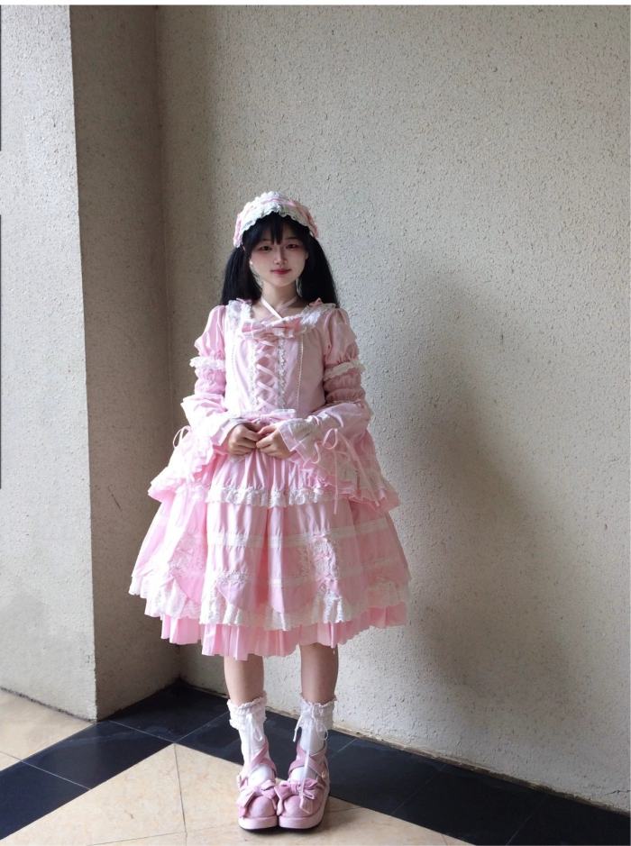 Cream Petal Cotton Lolita Dress and Set-in Sleeves