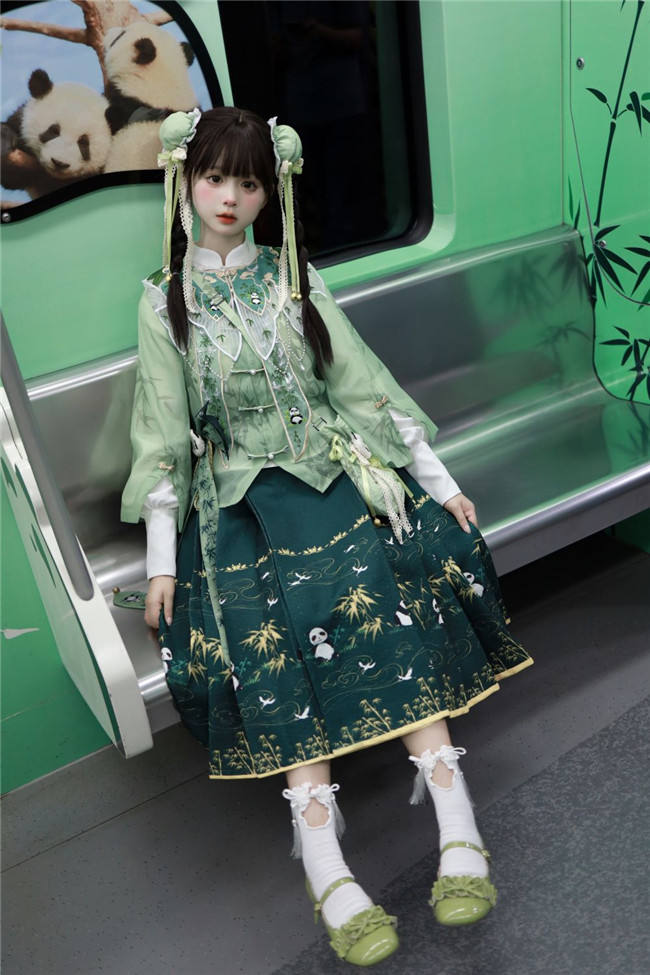 Pandas and Bamboo Theme Chinese Hanfu Set