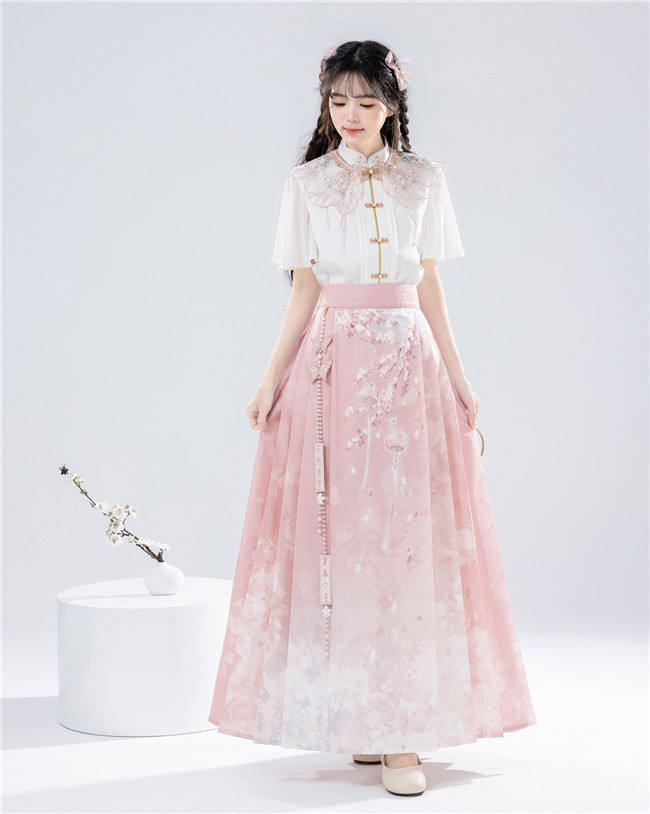 Sakura Print Chinese Hanfu Horse Face Skirt Set