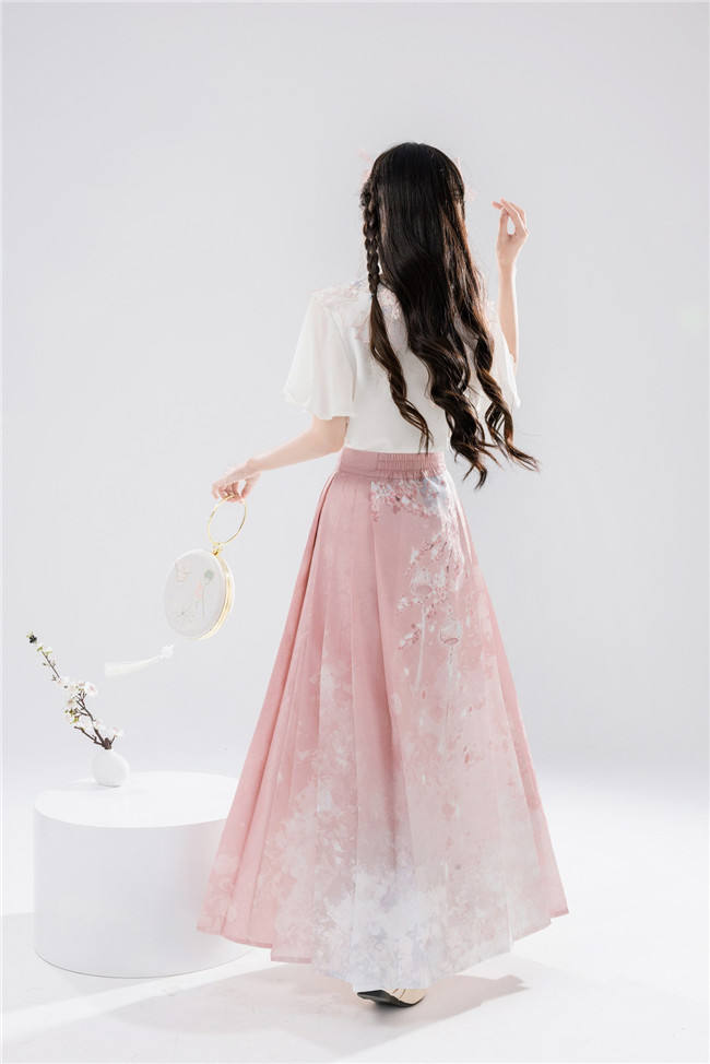 Sakura Print Chinese Hanfu Horse Face Skirt Set