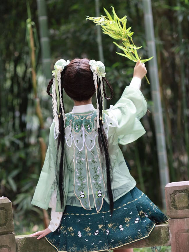 Pandas and Bamboo Theme Chinese Hanfu Set