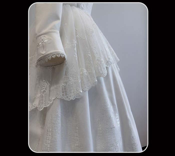 Susin ~Mass of Bone~ Gothic Embroidery Assymtrical Apron