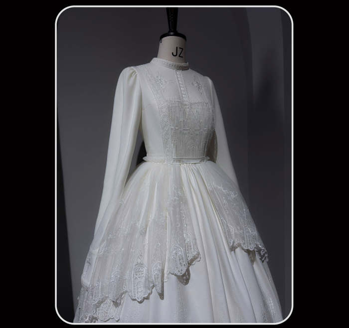 Susin ~Mass of Bone~ Gothic Embroidery Assymtrical Apron