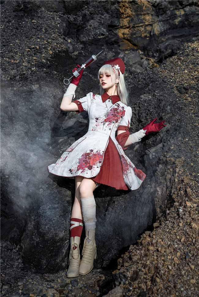 Your Highness Blood Rose Military Lolita Dress, Corset, Necktie and Medal