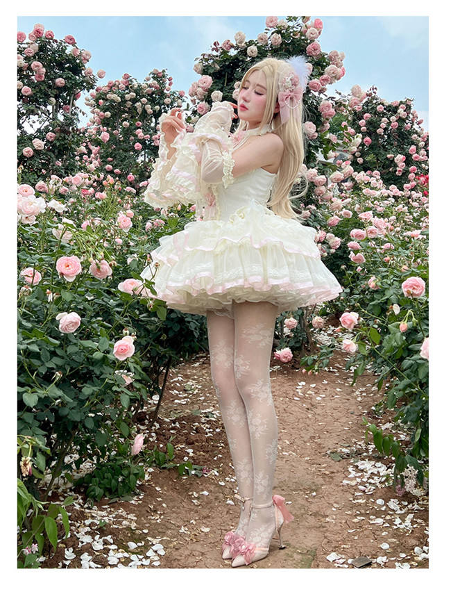 Diamond Honey Floral Ribbon Halter-neck Dress