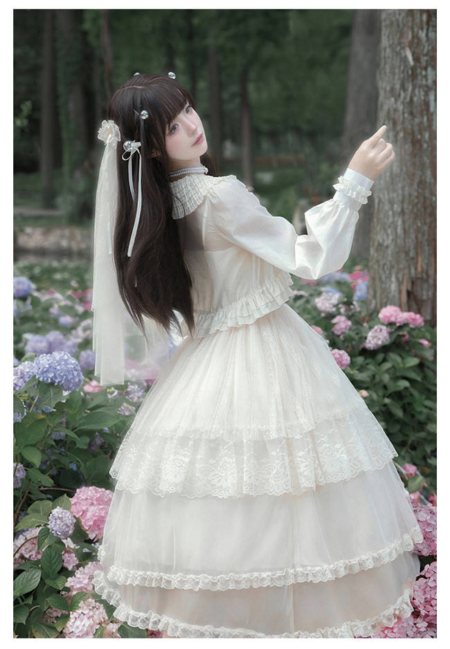 Withpuji Ivory Tower Classic Lolita Dress and Accessories