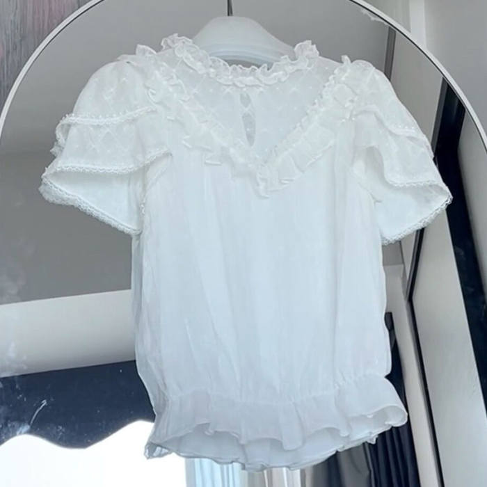 Manta Plus Size Lolita Blouse White and Black