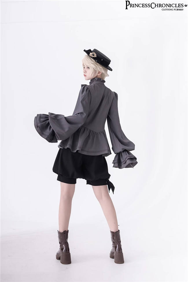 Princess Chronicles Dark Gothic Set Ouji Fashion Blouse, Pants and Coat