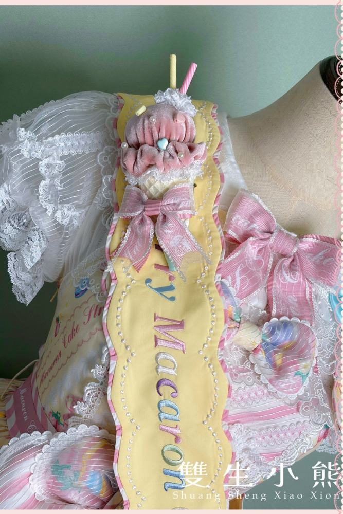 Alice Girl ~Strawberry Macaron~ Sweet Lolita Blouse