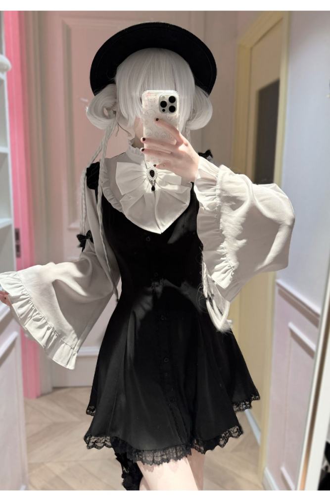 Yoshiki ~Witch Contract~ Gothic Plus Size Jirai Kei Dress and Shorts