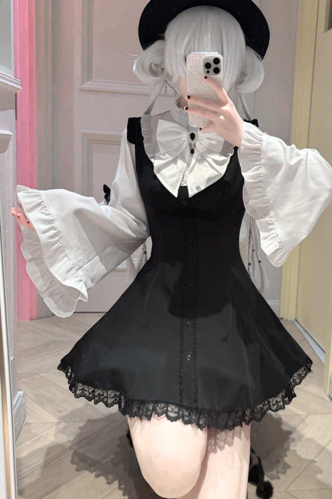 Yoshiki ~Witch Contract~ Gothic Plus Size Jirai Kei Dress and Shorts
