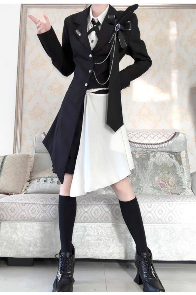 Castle Too ~Tea Concerto~ Ouji Lolita Vest Blouse and Short Pants