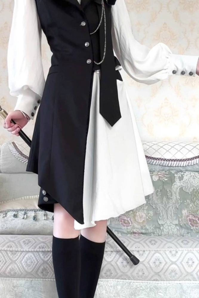 Castle Too ~Tea Concerto~ Ouji Lolita Vest Blouse and Short Pants