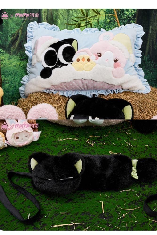 Momo and Luo Xiaohei Collaborated Bag Slippers and Pendant