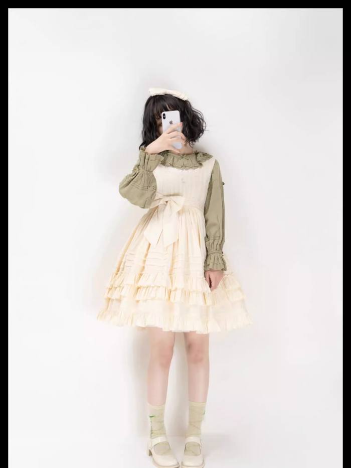 Strawberry Witch Maiden Nellie Classic Lolita Jumper