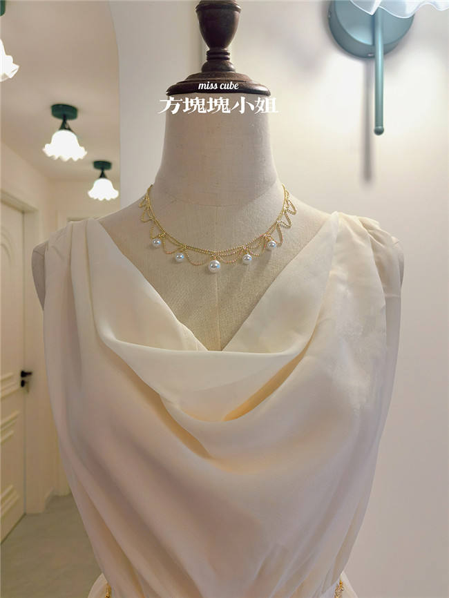 Miss Point Greek Inspired Heap Collar Solid Color Dress