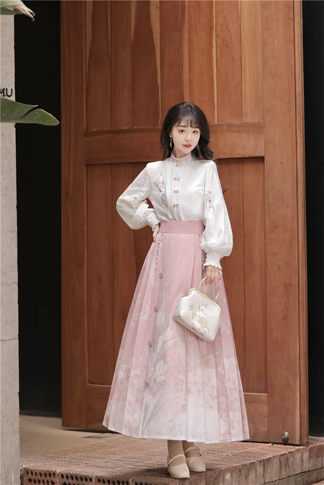 To Tulip Han Style Top and Skirt