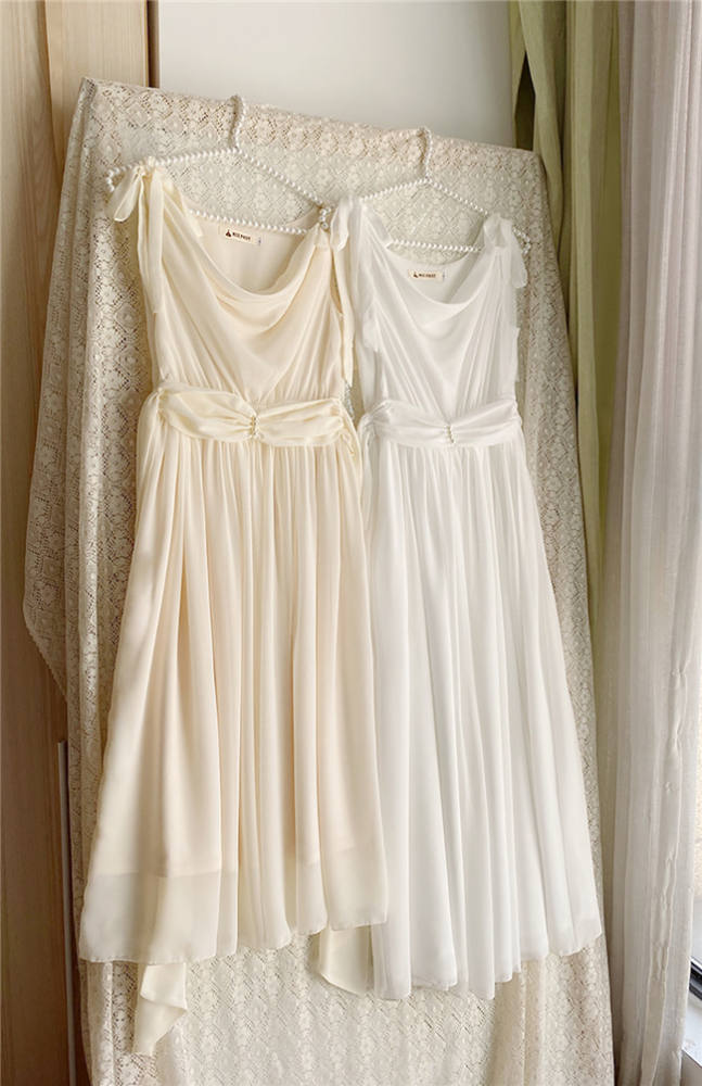 Miss Point Greek Inspired Heap Collar Solid Color Dress