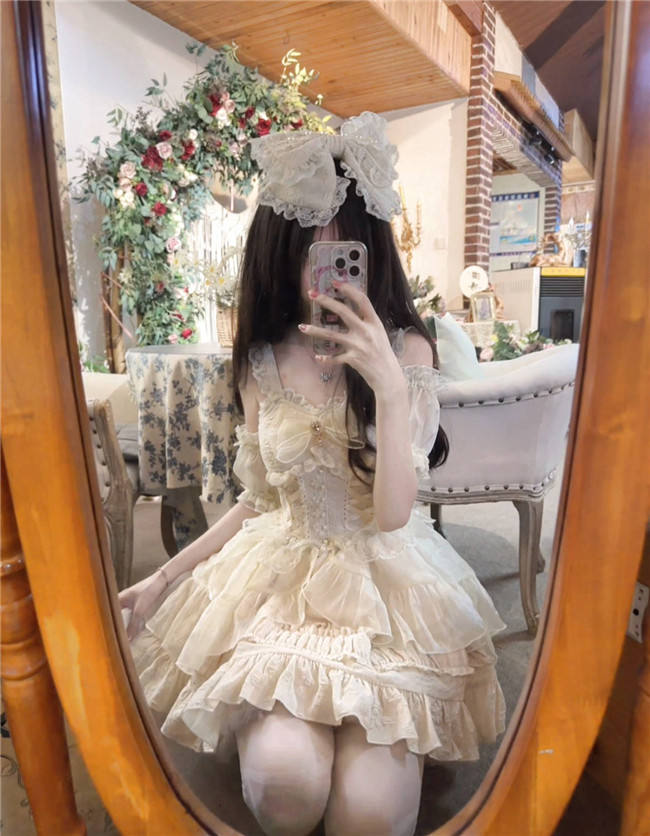 The Story of the Rose Lolita Jumper Dress and Accessories