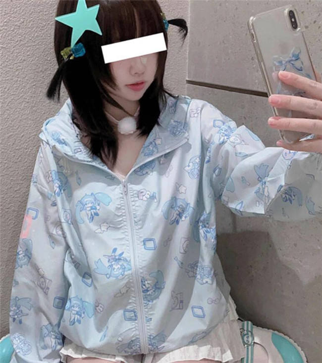 Summer Sun-proof Coat Co-signed by Hatsune Miku