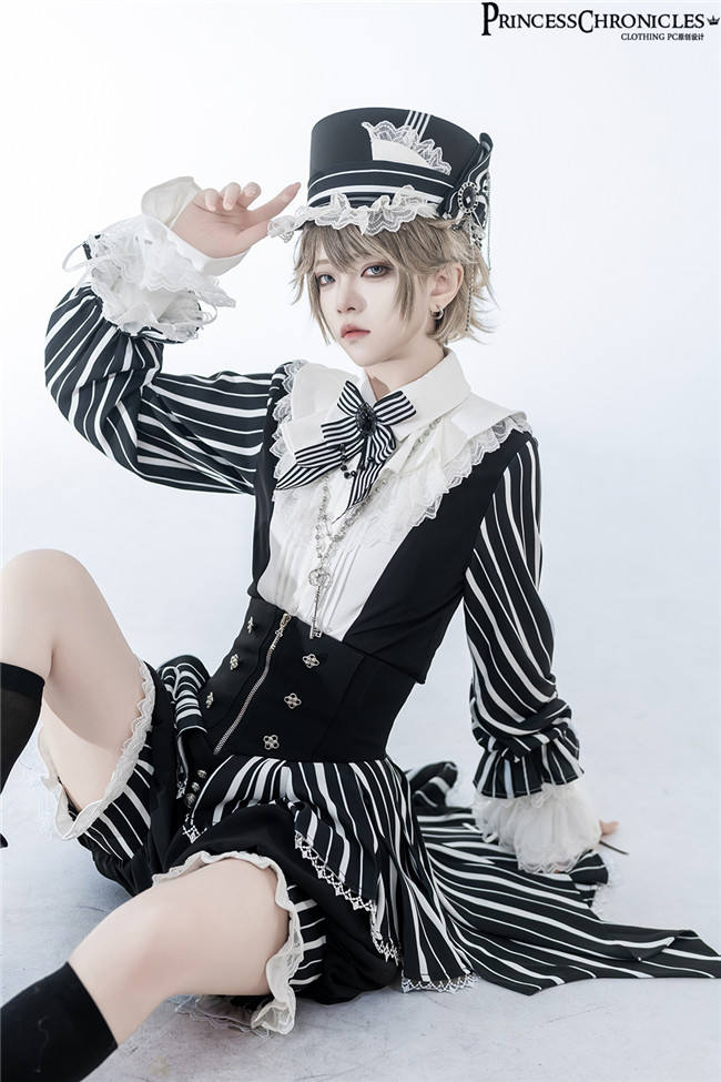 Princess Chronicles Fancy Trick Ouji Fashion Top and Short Pants