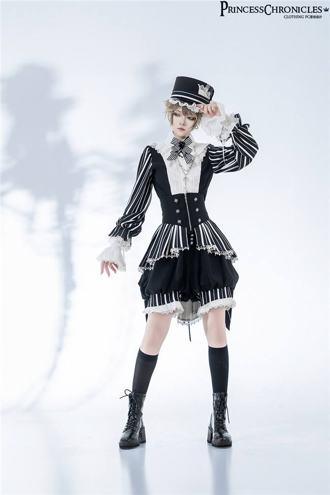 Princess Chronicles Fancy Trick Ouji Fashion Top and Short Pants