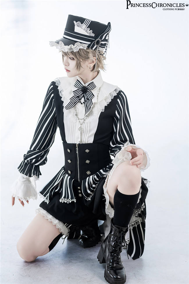 Princess Chronicles Fancy Trick Ouji Fashion Top and Short Pants
