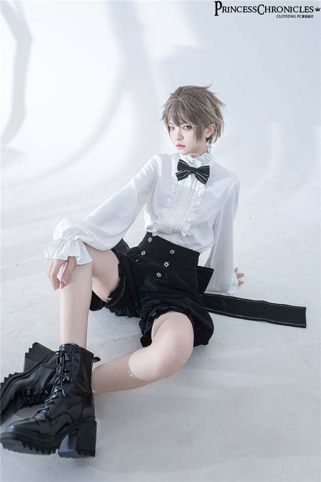 Princess Chronicles Anxious Rabbits Blouse, Vest, Pants and Tailing Ouji Fashion